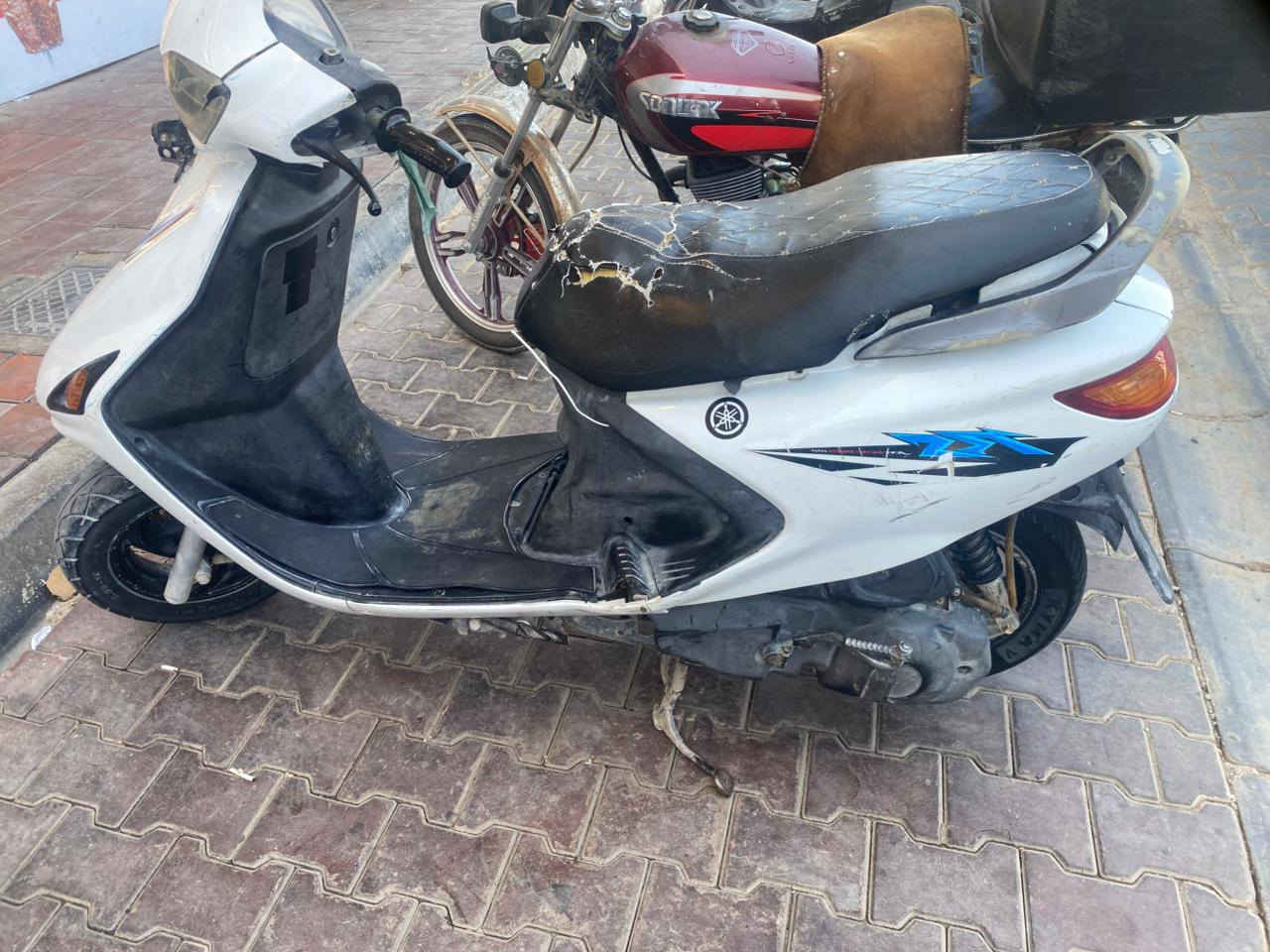 السلام عليكم دراجه فراشه  فحل للبيع لون ابيض 
الدراجه ما عايزه شي تجي وتفحص كدام العين 
للاستفسار اكثر مراسلتي خاص او الاتصال على الرقم التالي 
***********
