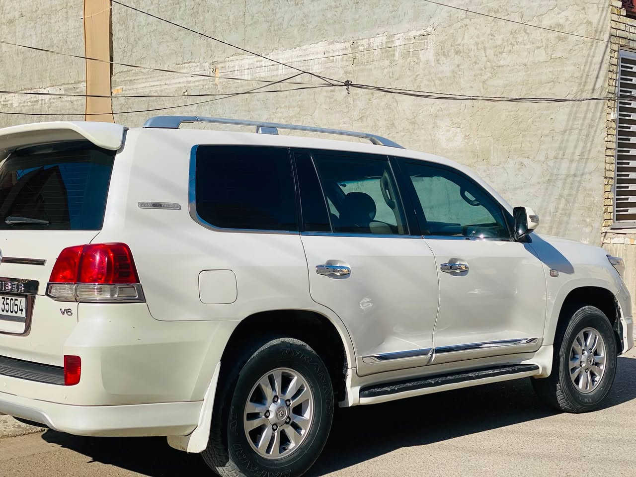 لاندكروز للبيع مديل 2010 رقم اربيل كفاله عامه بدون اي نقص سياره جديده فول مواصفات عنوان كربلاء سعر315 
‭+964 780 313 4180‬ كربلاء, العراق
