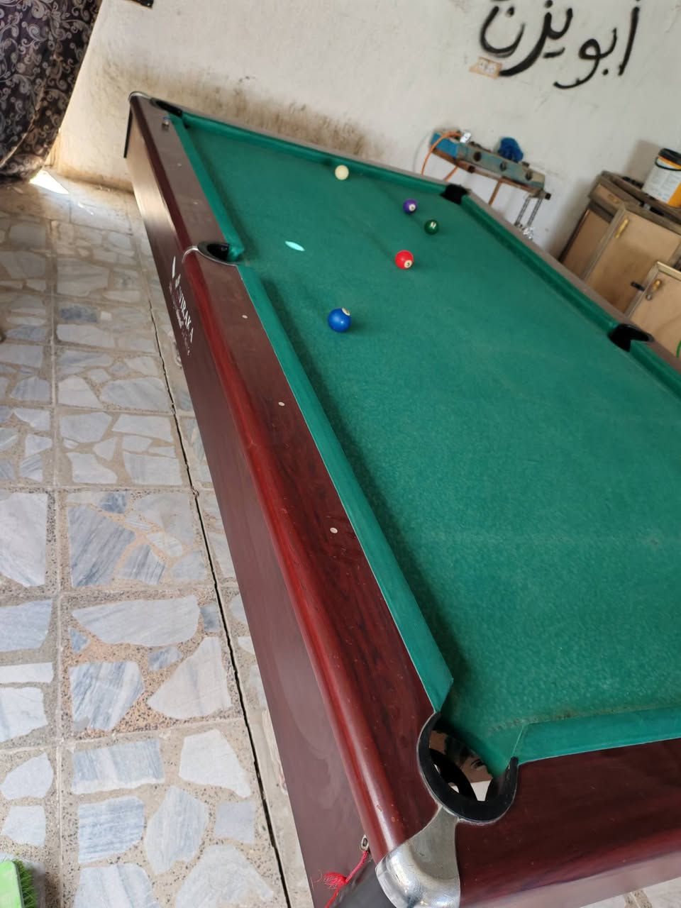 ميز ويركا الامريكي
ميز ويركا نظيف مثل ما موضح بالصور مكان بغداد ابو غريب سعره ٨٠٠ الف وبيه مجال  *********** بيه واتساب
