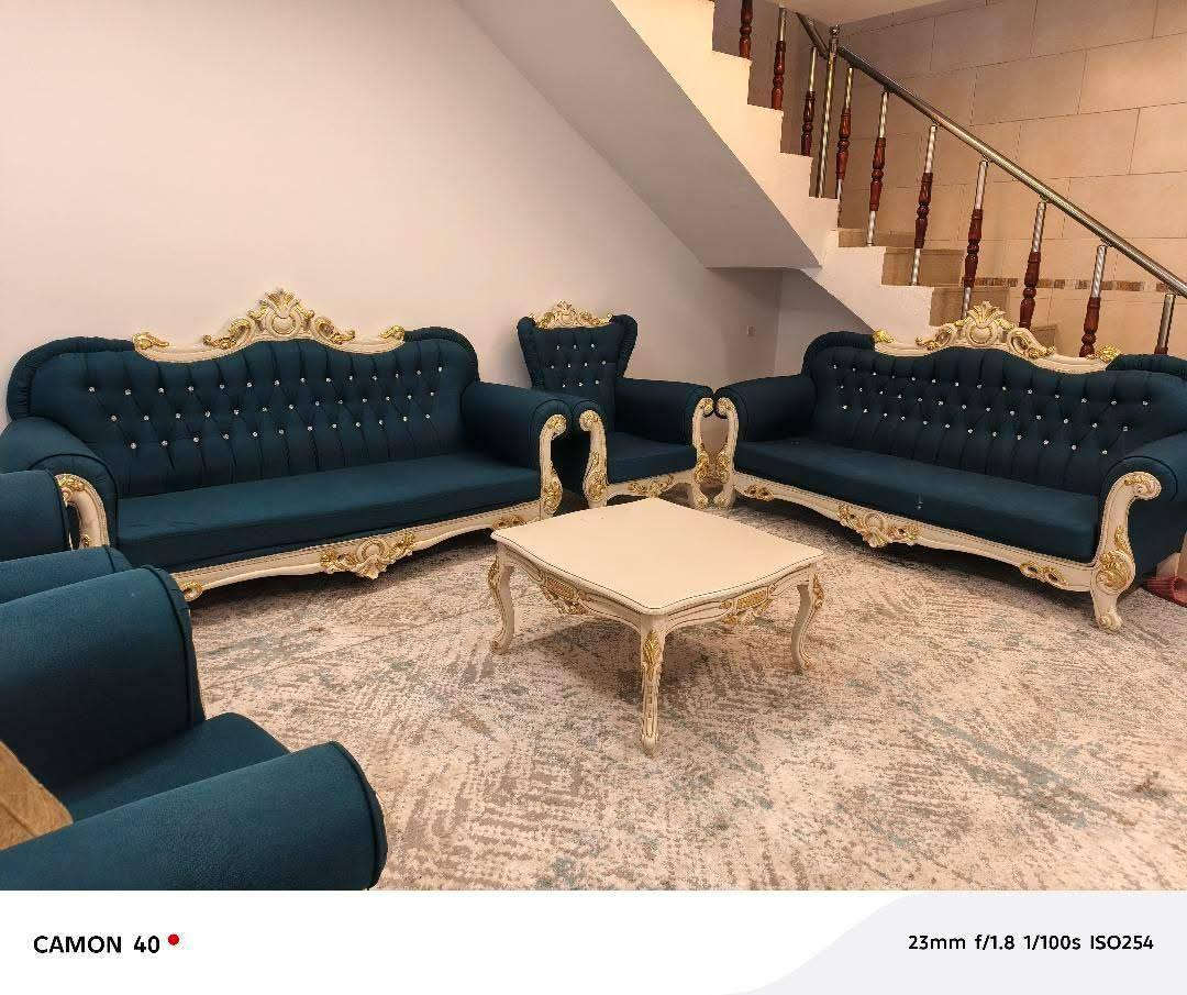 تاقم  کالاسیک بۆ فرۆشتن 
ماڵی دۆستە کڕیاری وەرە چات  یان ژ.م ***********ڤایبەروواتسپ
