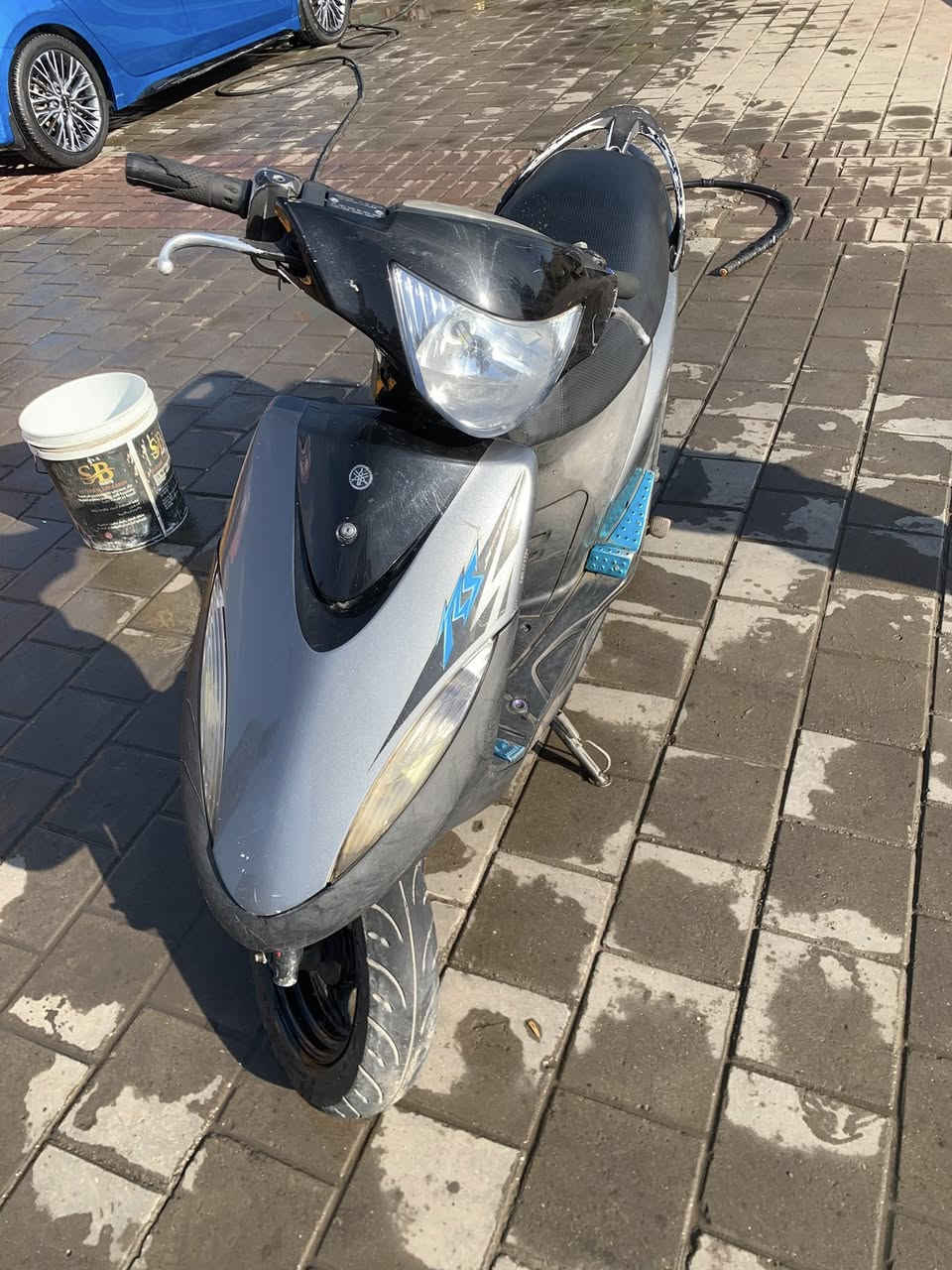 الدراجة ماكس عدله للبيع نضيفه مثل البل صوره منزلها رمبه كامله غراضها كلهة مختمه مكينه كفرات كلشي كامل بيها 
السعر 650 وبيها مجال 
الرقم *********** مدينه الصدر الفلاح
