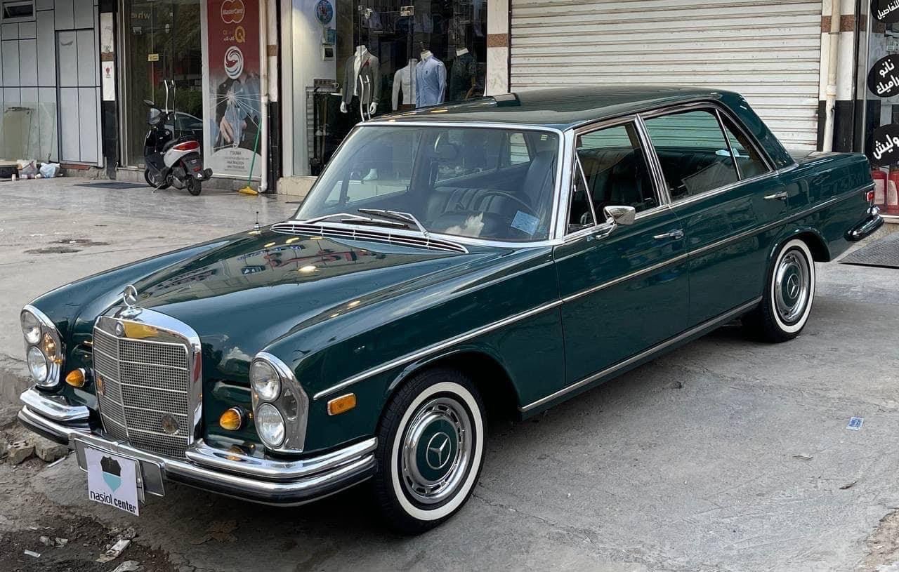 مارسدس انتيكا موديل 1969 حجم المكينه 300 رئاسيه بيها مكانات صبغ رقم بغداد موقع بغداد بلديات
ممكن تذكر شنو حالة المكينه والكير؟ وهل السيارة ماشية وجاهزة لو بيها أي ملاحظات ميكانيكية حالياً؟: 
السياره جاهزه من كلشي مكينه وكير كفاله
هل بيها أوراق/سنوية/لوح بغداد جاهز، لو تحتاج نقل ملكية أو أي معاملات؟: 
جاهزه لوحات وسنويه بغداد انگليزي هزه جديده
وين موقع السيارة بالضبط داخل بغداد، وهل متوفر فحص أو معاينة قبل الشراء؟: 
بغداد البلديات
شنو آخر سعر تريدها، وهل أكو قابلية بسيطة على التفاوض؟: 
20000 دولار
إذا أكو أي شغل على الهيكل أو الصبغ غير المذكور، مثل لحام/حوادث/نفخ، تگدر توضحها؟: 
مكانات صبغ 