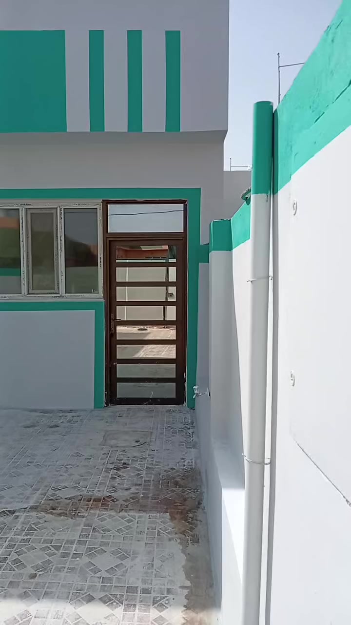 السلام عليكم صباغ متفرغ حاليا انواع الحديد شبابيك وبيبان واجهات داخل وخارجي الاستفسار على الرقم***********
