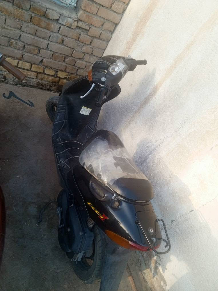دراجه ساسوكي مسطره نضيفه وكيل صار سنه ماخذهه ناعمه مجفته مره وحده اليوم بس بوش كهربائيات هندر سلف كله شغال أوراق باسمي لبيع خاص مفتوح أو *********** عمارة, ميسان
