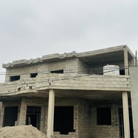 على طريق شارع الزيتون قبل قاعه الدلشه للفواتح هيكل طابقين اربع غرف ورب...