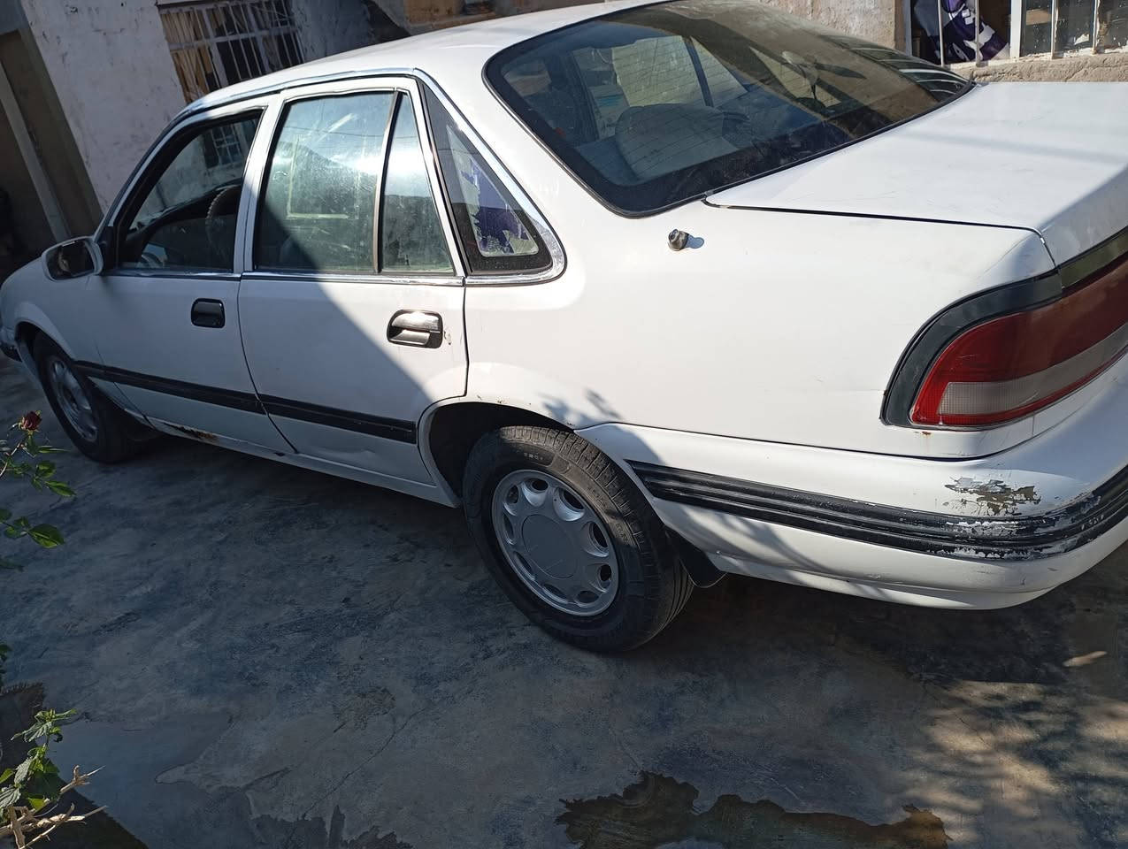 سلام عليكم سيارة دايو برنس موديل 95 كير اوتو محرك بي صرف كير جديد خياس طرف واحد بل صندك جوم كهربائي تايرات نص عمر داخله حلو سنويه لل 28 بسمي تحويل ثاني يوم سعر 27 بي مجال مكان صلاح الدين طوز 
***********
