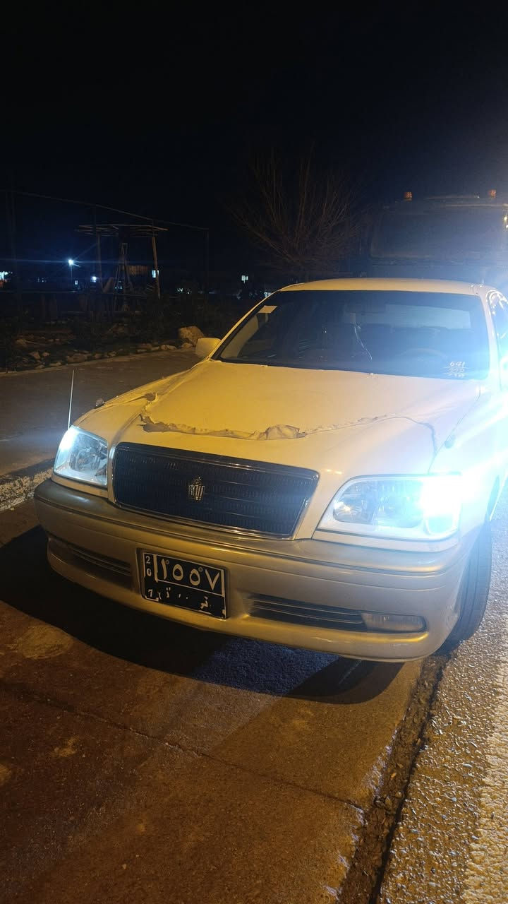 سەرەتا بەناوی خوای گەورە مەلیکە بڕاوە  3دووگمەدواوپێش کریستاڵ گێڕو مەکینە بەشەر تەبرید ساردوگەرم برێک بەسراوە یەک دنیار مەسرەفی تێیانییە نرخی 35مەجالێکی برایانە ژم ***********
