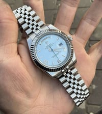 رولكس داي ديت • مينة سماوي • سير جوبلي