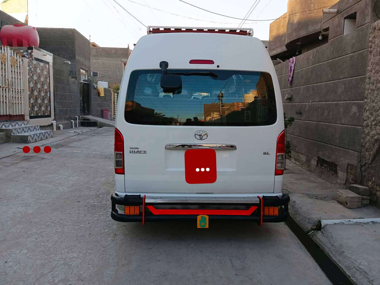 سلام عليكم 
هايسه للبيع موديل16 سياره جديده مكينه وكير جديده
حداديه جديده تخم تايرات 
منضومه غاز تبريد جديد هستوني مسوي 
السياره بيه طخه بسيطه يم قبق البانزين 
ول باقي كفاله
مامتواجد عل فيس السعر خاص 
هذا رقمي ***********

