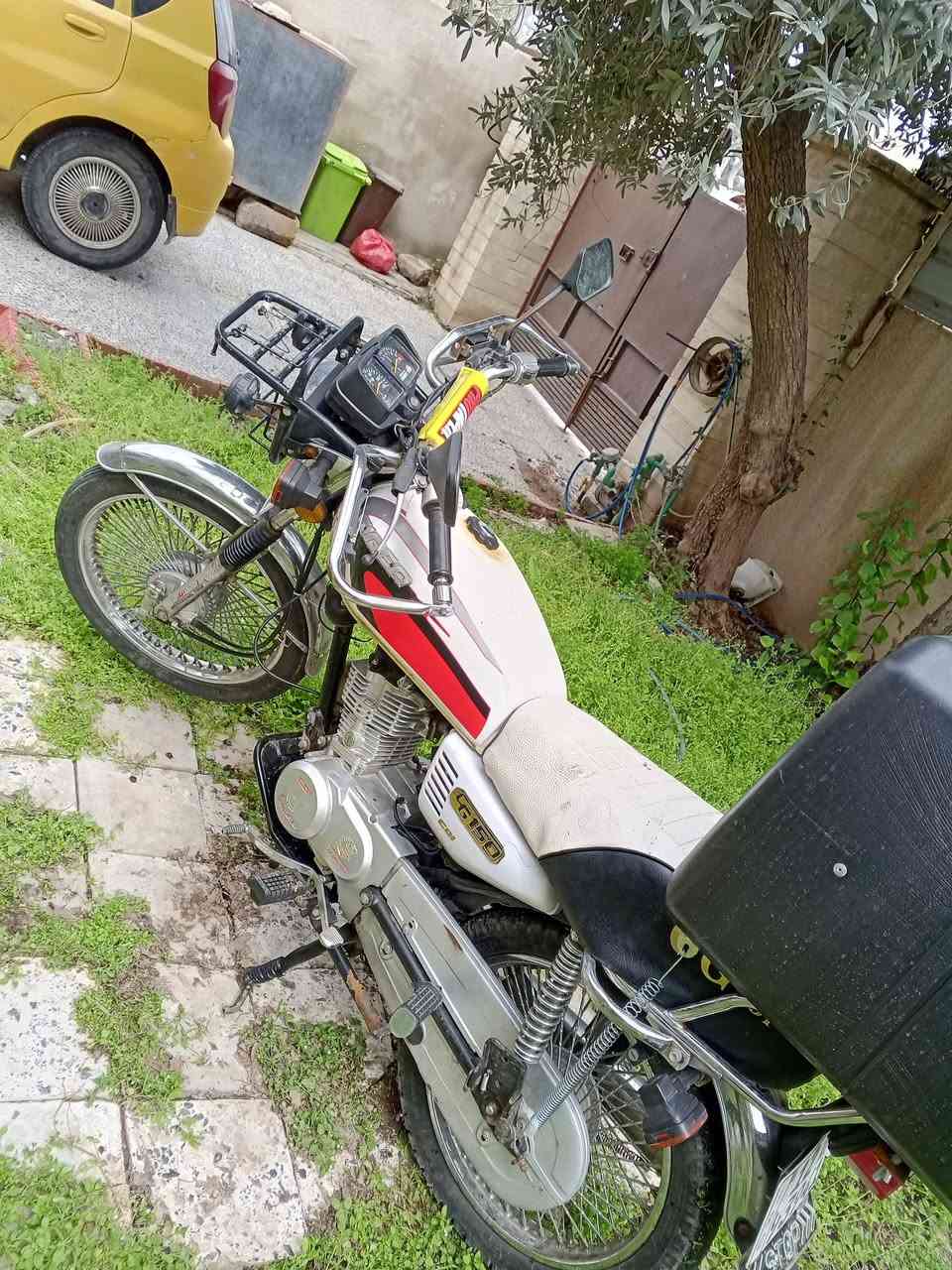 السلام عليكم
للبيع ماطور تايكر حجم 20 موديل 2020 مرقم رقم نينوى الماطور نضيف بمعنى الكلمه مع صندوق دلفري وخوذه يعني بس تشتغل بي ماتصرف عليه السعر مليون 600 وبي مجال بسيط مكاني موصل جانب الايمن للتواصل الاتصال على الرقم 
***********
