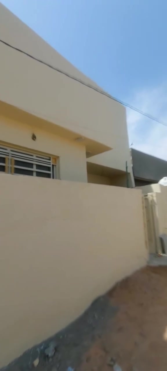 بيت للبيع طابقين مساحه 115 متر كما موضح بالفيديو طابو زراعي سند 25 العنوان طويريج خلف المعارض ثالث بيت عن الشارع الرئيسي مقابل القطع الطابو الصرف السعر 57 للأستفسار
مراجعة مكتب الضامن للعقار العنوان طويريج بداية شارع 40 مقابل مدرسة أمل الأجيال الأهليه

***********

***********
