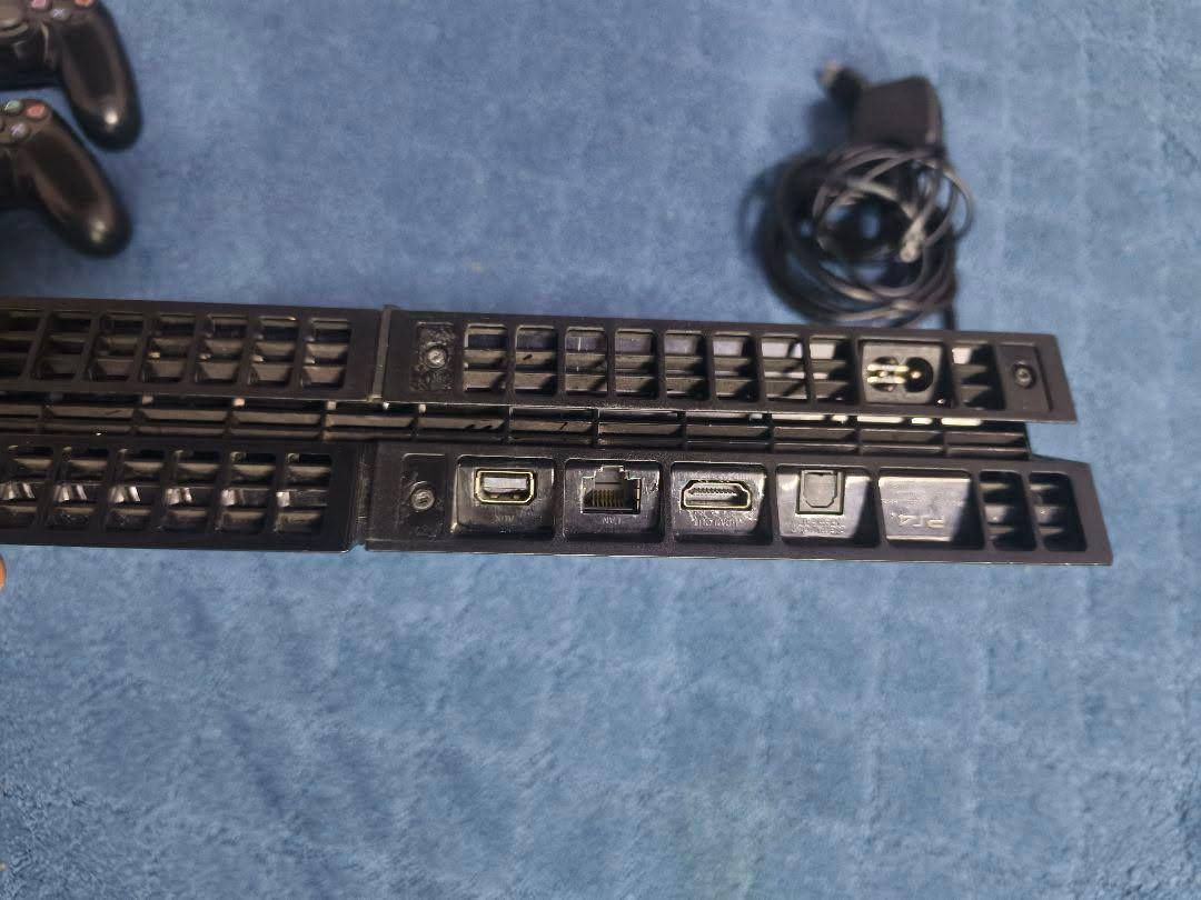 السلام عليكم بلي 4 نظام 9 معدل ذاكرة 500 كامل ملحقات يدات  2 واحد اصلي والاخر تجاري  مفتوح فقط تنضيف بي  العاب قوية فيفا 26 و god of war 2018 و gta5 وانشارتد السعر 230 بي مجال


**إذا كنت صاحب هذا الإعلان وتريد حذفه لأي سبب، رجاءا أرسل رسالة إلى الدعم الفني**