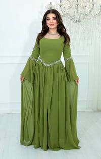 خامة تركية • مقاس ٣٨-٥٤ • فساتين زفاف