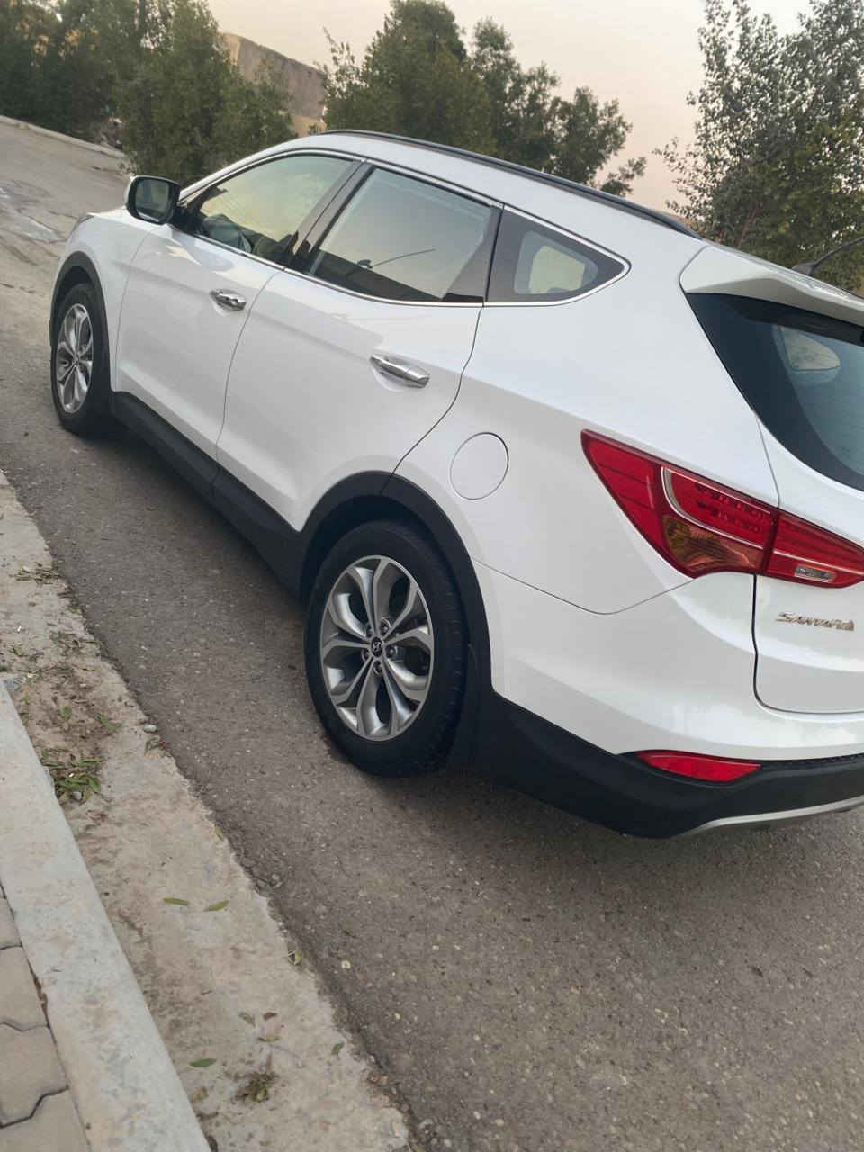 سنتافيا ٢٠١٤ جديدة فول مواصفات ستة سلندر ماشية حقيقي ٥٨ الف كم على وضع الشركةبيهة صبغ بين البابتين عكس السايق سعرها ١٧٣ ورقة للاستفسار ***********
