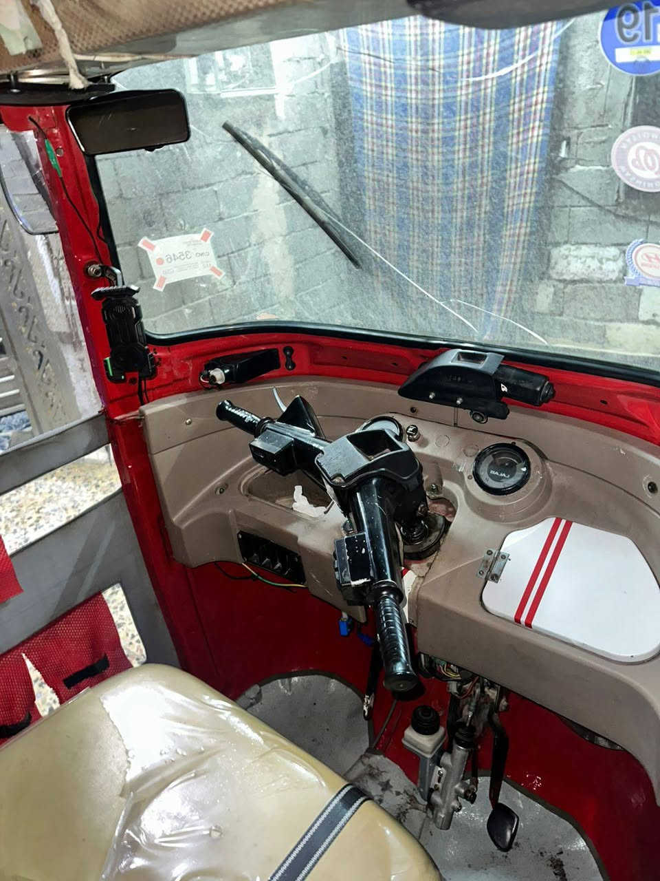 سلام عليكم 
تكتك مرقم  موديل 17 مكينه مال 20 شرط المكينة برغي ما مفتوح بيهه مشتري المكينة قبل شهر جديده تراي زيرو + مصبوغة عام جمالية بيه ضربة جو البك لايت مرجعه بارد ومعمره دوس وكاعيات تكتك نصبة تخبل مدوشمة وسفريات وبردة يمنه ويسره ومبدل دبلات تخم كهربائيات كله شغالة  تكتك من الاخير كاملة على اخر حباية متصرف عليهه ربع سعر 5850 وبيها مجال للشراي 
*********** متوفر واتساب مكاني بغداد الرستمية
