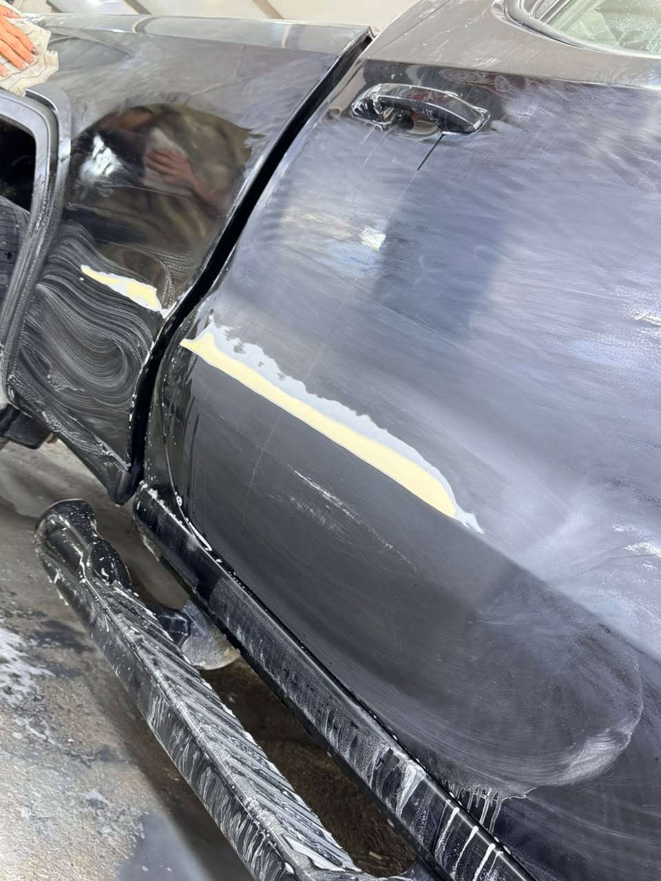 السلام عليكم. 
جمسي سيرا 20.  رقم سليمانيه باسمي 
ماشيه 70ميل.   مكينه. 4سلندر تيربو 2700  بدي طويل. باب طويل 
سياره حادثه امريكا باب سايق فقط. 
وبل عراق. (ربع باب وربع جاملغ ) وصور حادث موجوده !!  مكان سياره بصره.  وسعر 225. ***********
‭+964 771 322 2293
شراي يتصل غير متواجد على فيس
