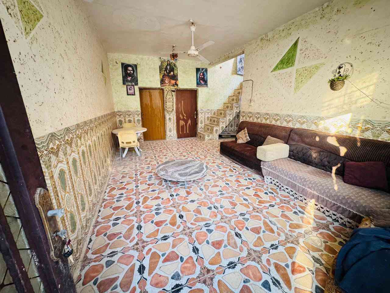 سلام عليكم ارض زراعيه للبيع 
المساحه 2 دونم و300 متر
العنوان الكفل ام نعجه عمود 256
متوفر كافة الخدمات ماء +كهرباء 
 السعر والاستفسار اكثر  ***********
