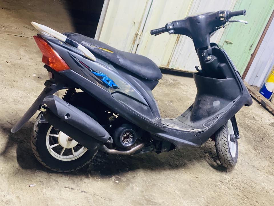 لدراجه للبيع نقصها سلف وصدرها يرادله تجفيت بلاديه ممفتوحه ب600 لموشراي فدوه لاتتصل لرقم***********
