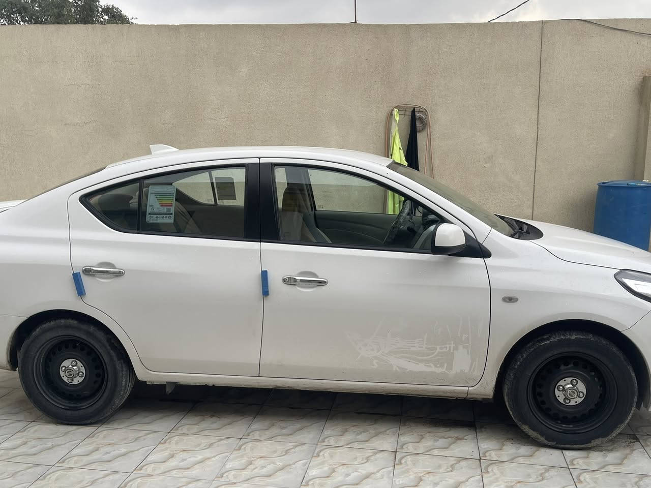 نيسان سني هندي 2024 بليته زركه ماشيه 45 الف لسياره مكفوله كفاله عامه من عده خسفه كلش بصيطه بل جنطه رقمه اربيل السعر 125 وبيه مجال الشراي يتصل ***********
