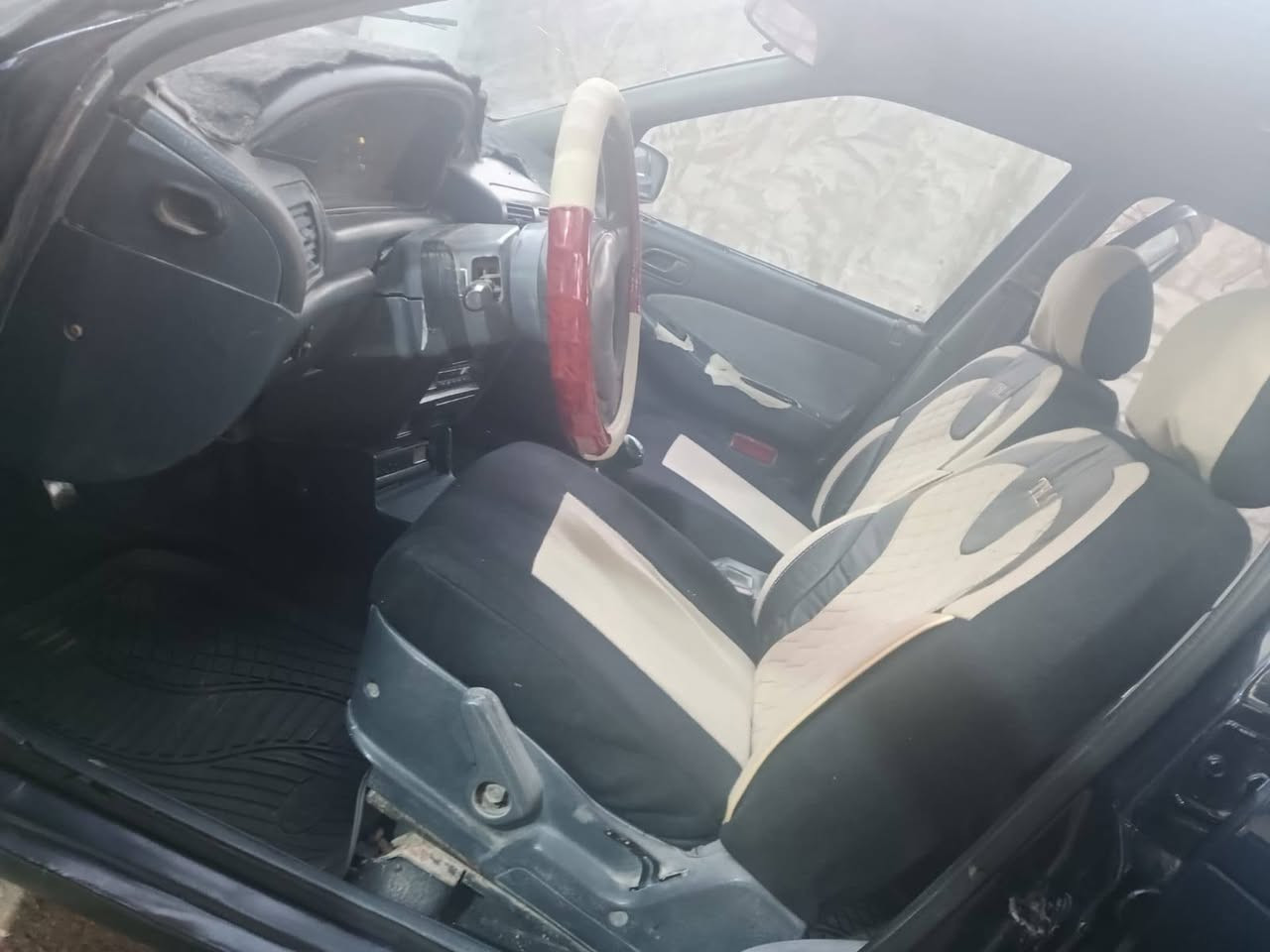 سيفيا موديل 1994
مصبوغه لجماليه فقط
كير مكينه كفاله صدر تبريد نقص غاز مكانها بعقوبه ناحيه العباره السعرر 38وبيها مجال حك جيه،*********** غير متواجد فيس بوك
