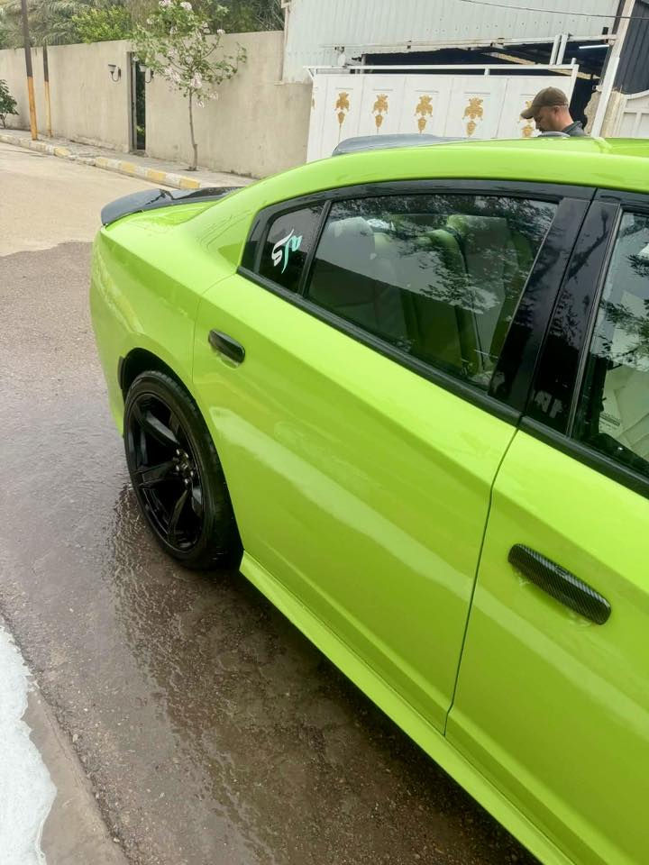 السلام عليكم
للبيع او مراوس بسياره عليه
جارجر جي تي٢٠١٩ خليجي وكاله هارلم
ماشيه ٤٠٠٠٠ ميل
🛑مواصفات
فتحه 
كشنات جلد
تشغيل عن بعد
شاشه كار بلي
وبقيه مواصفات الجارجر المعروفه
سياره كلين بدون حادث عدا (pdr) بالحافه مال جاملغ الخلفي 
مكان السياره بغداد
***********
