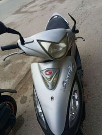 دراجة يابانية • شرط • فندق البارون