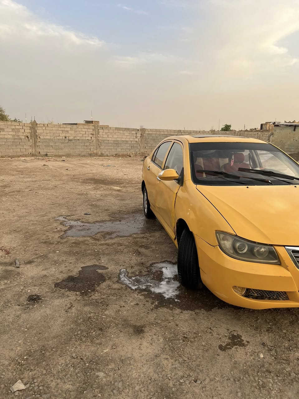 سلام عليكم سيارة ليفان للبيع مديل 2013 معروضة ب22 بيها مجال رقمها نجف شرط التحويل للأستفسار ***********
