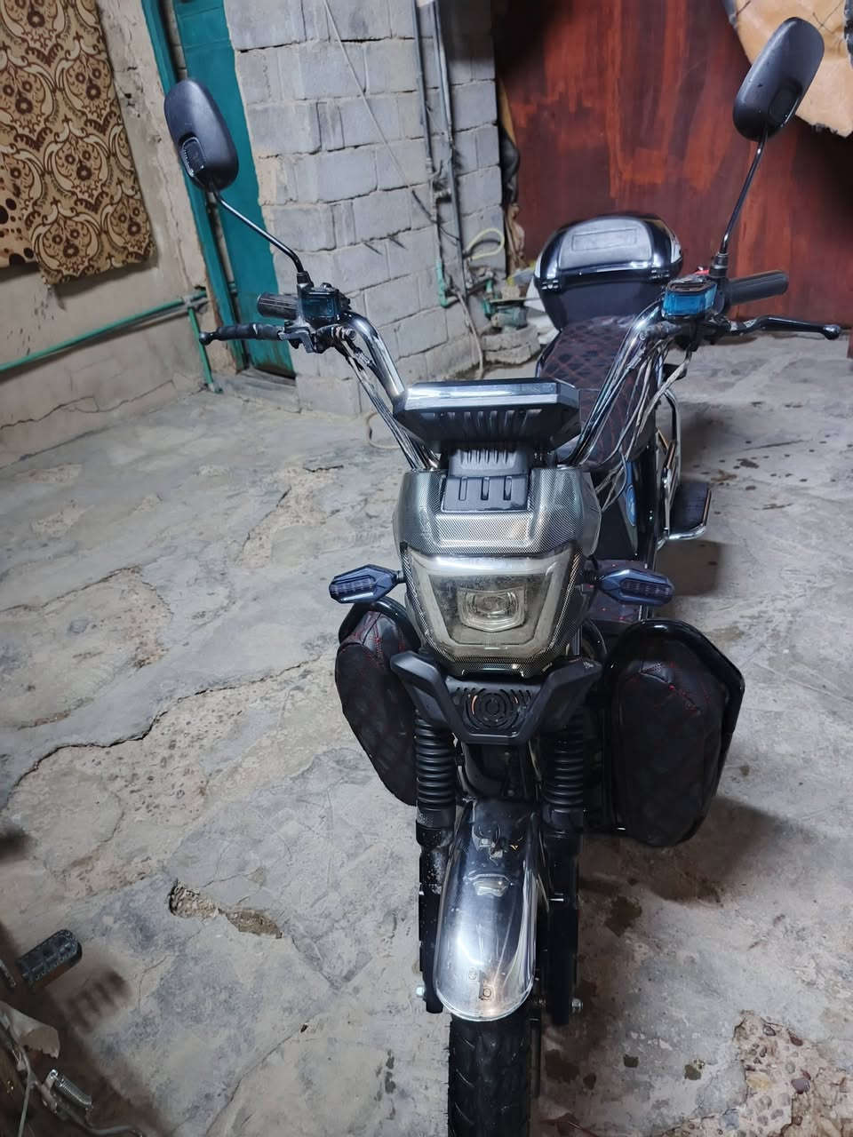 شحن للبيع 6 بطاريات السعر 550 رقم وات ساب ***********
