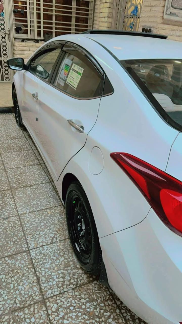 البيع النتر ٢٠١٥ رقم بغداد بسمي وموصفات فول موصفات 
محرك حداديه كامله 
مكان سياره كربلاء بطوريج شراي يتصل ***********
