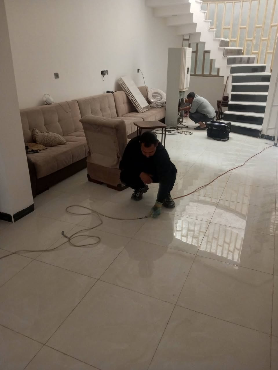 الورشه الهندسيه 
الورشه الهندسيه باداره مهندس علي صيانه موقعيه نصب وصيانة السبالت الكنتوري والجداري وتصحيح كود الخطأ وشحن غاز ضمان عام كامل
***********
***********
