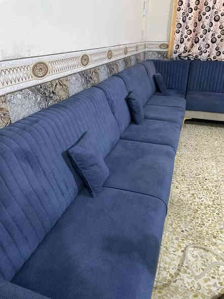 السلام عليكم تخم ديوان عشر مقاعد نضافه ١٠٠/١٠٠مكانة حي العامل السعر ٣٥٠ الف الاتصال على الرقم واتساب ***********
