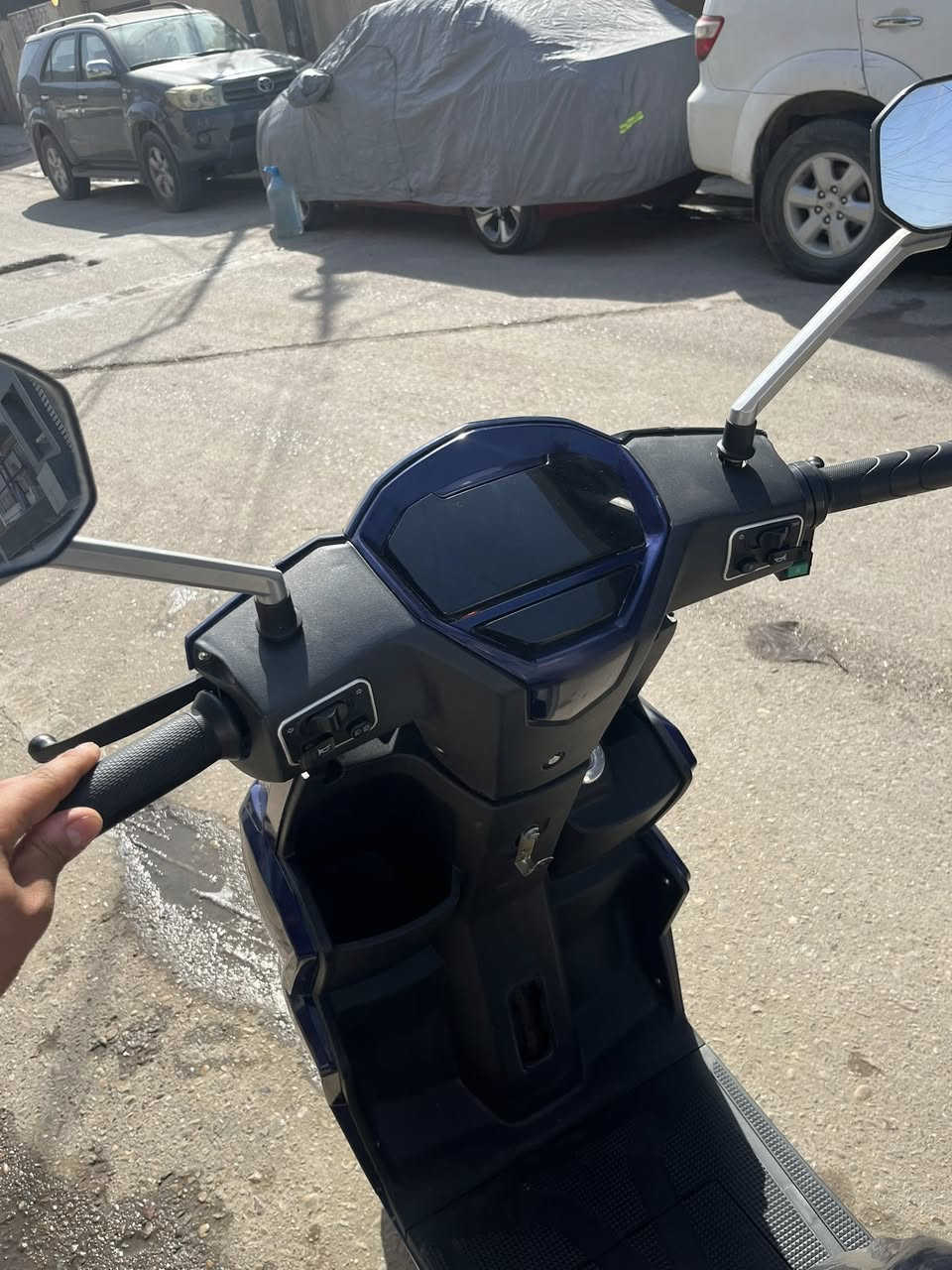 للبيع دراجه سكنس شحن
٦باتري المسطره الدبل
يجي بيه ٣سرعات السرعه القصوى ٩٠ 
الدراجه نضيفه ومكفوله كفاله عامه 
بيه وضعيه الR
يجي بيه حمايه سرقه 
بيه بصمات اثنين
وتشغيل عن بعد 
التواصل عنواني كراده داخل يم جبار ابو الشربت
***********
