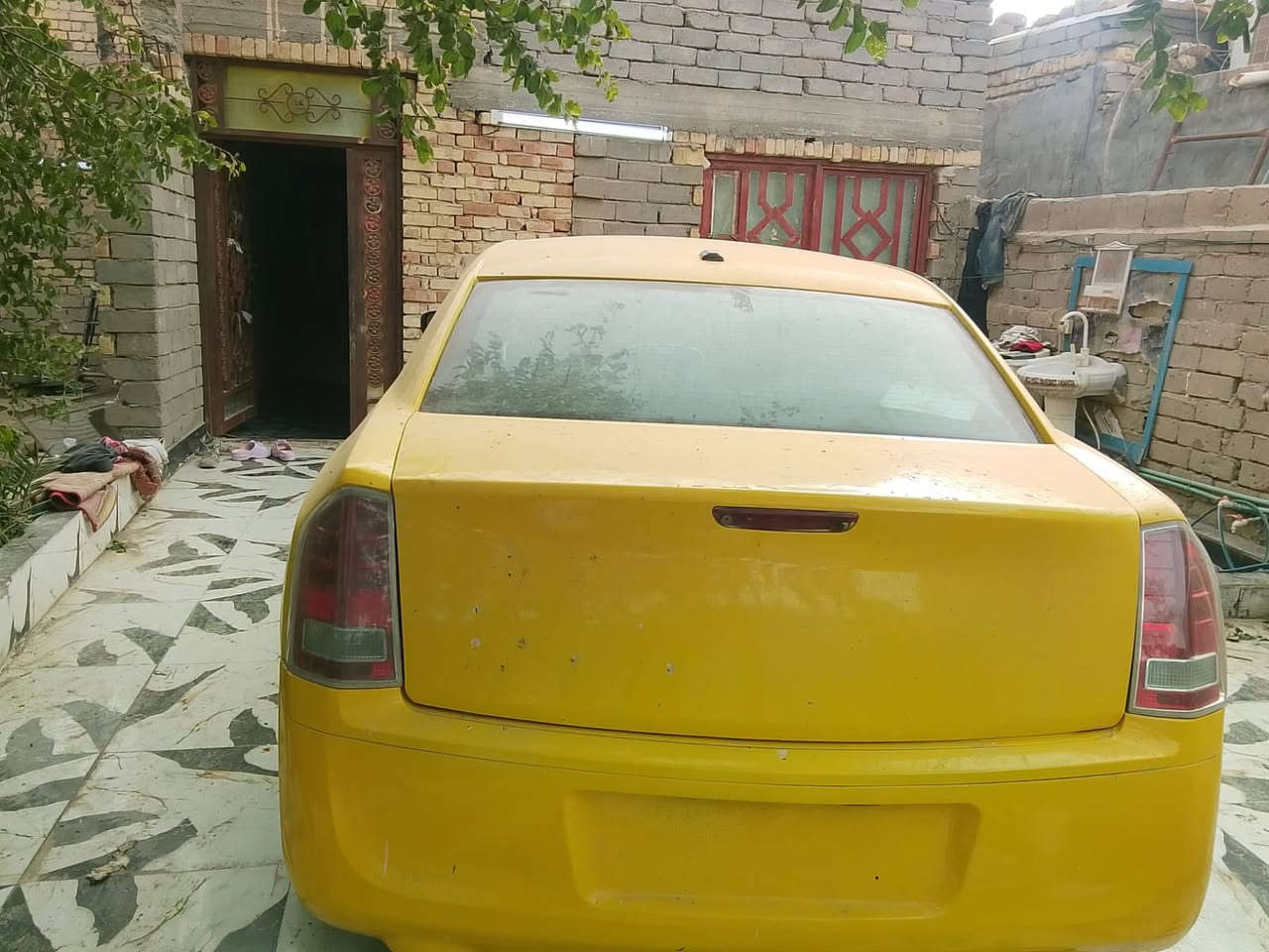 السلام عليكم اوباما 2012 جاهزه بيع او مراوس شرط التحويل بيه كصه قمارة رقم انبار باقي على استلام الوحات انكليزي 
غرفة مال 23 
كير طياره
محرك 3600 
لايت زنون 
السياره كفاله من كير ومكينه وحداديه جاهزه للاخير 
العنوان ميسان العمارة السعر 128 بيه مجال 
***********
