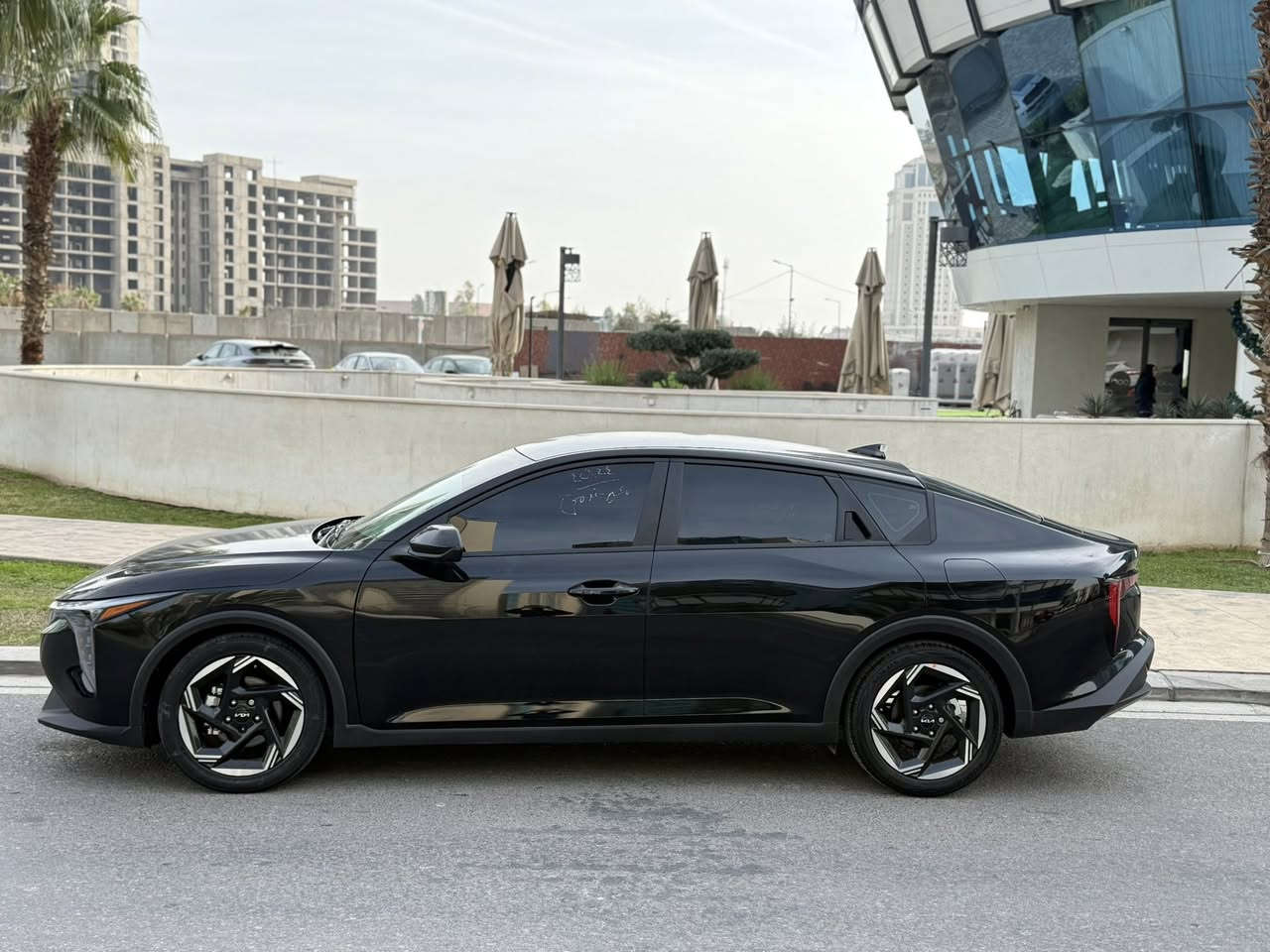 السلام عليكم      السعر ب158 👉👍فقط للبيع
موديل 2025❤️👌

السعر ب158👉

K4 أمريكي 

ماشية اقل الف يعني زيرو❤️👉

فئةLX

شاشه لمس 
تبريد لمس

حادثها مبين بالصور

جاملوغ بنيد👉

بدون ايرباك 

مازده لد 

بك لايت لد

داخل رصاصي 

بصمة تشغيل عن بعد

رادار كل الجهات 

توقف ذاتي 

توقف خلفي

شاشة متصل 

ثلاث وضعيات للكامره

مكان سيارة اربيل 🚗

الشراي يتصل ***********📞
