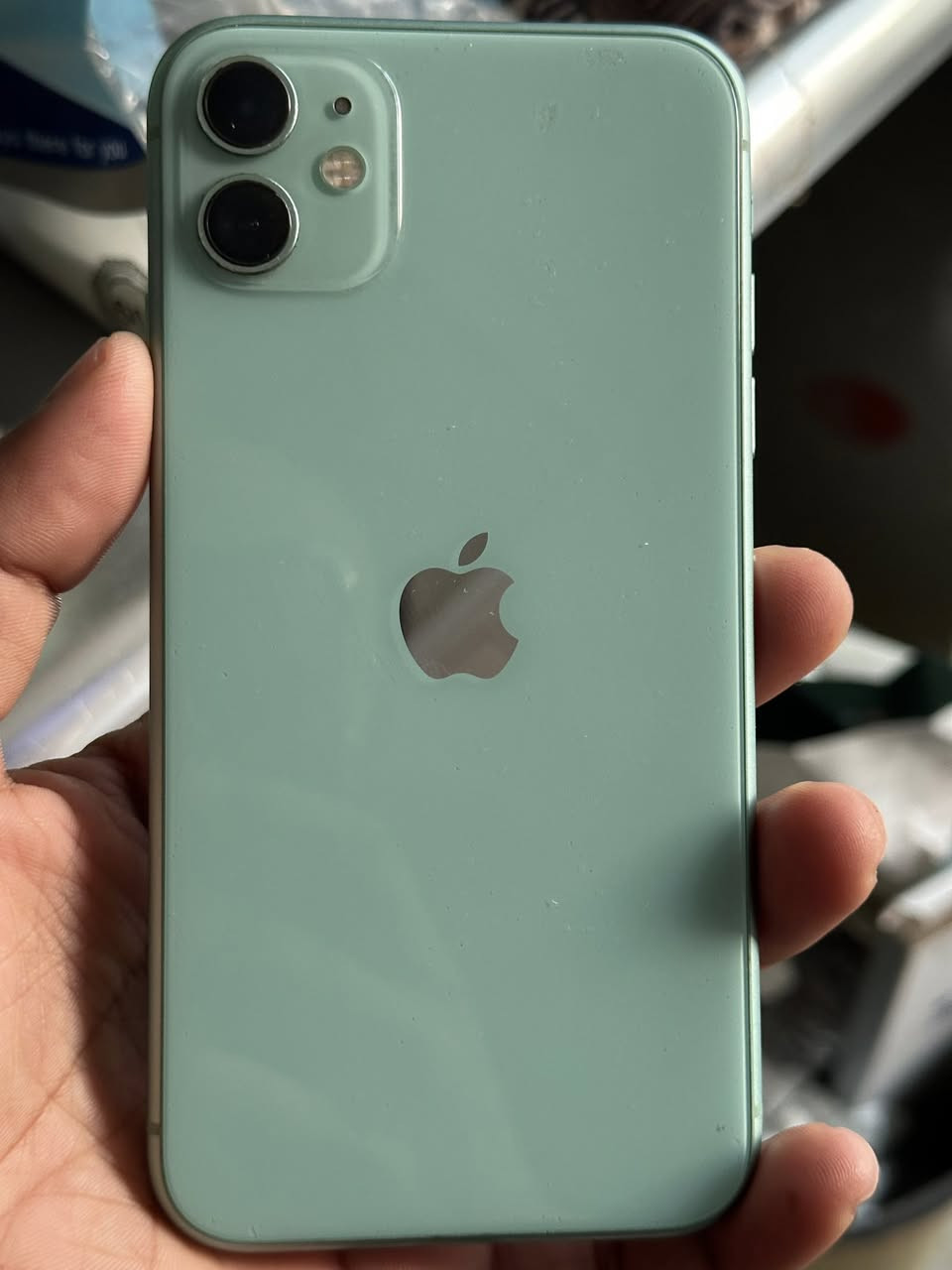 السلام عليكم ورحمة الله 
ايفون 11 كامرتين للبيع 
ذاكرة 128
بطارية 69
الجهاز ما مفتوح ابداً (وتر بروف)
نظافة الجهاز 100‎%‎ 
السعر 250 وبيه مجال بسيط حك الجية فقط 
العنوان بغداد / حي النصر 

للتواصل ***********
