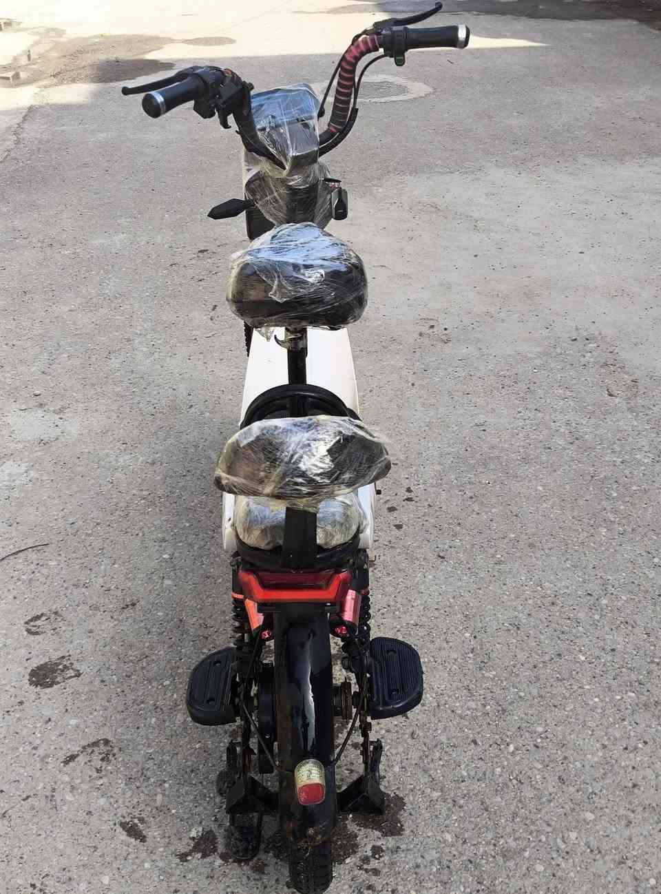 السلام عليكم ورحمة الله وبركاتة دراجة شحن للبيع مكان ديالى بعقوبة السعر 175وبي مجال اي استفسار علة هذا الرقم ***********
