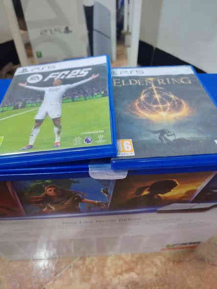 سلام عليكم
بلي5 سلم اخو الجديد مستخدم سبوعين مع ملحقاته الاصليه كامله وبي وصل ضمان
ويا قرصين FiFa 25+Elden Ring نظيفات
السعر600
مكاني كربلاء
تواصل ***********
