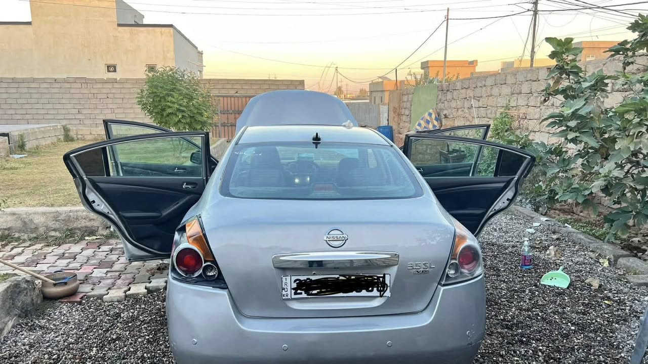 السلام عليكم 
التيما موديل 2011 محرك 6 شرط الكير والمحرك فول مواصفات بصمه  فتحه سقف تدفئه تبريد ثلج كشنات هيتر السياره احلى من الصور متوم طبق الاصل 
السياره ادوات ادوات مكصوص 

للبيع السعر 45 وبيها مجال شي قليل 
مكاني الزويه 
الاستفسار ع الرقم ***********
