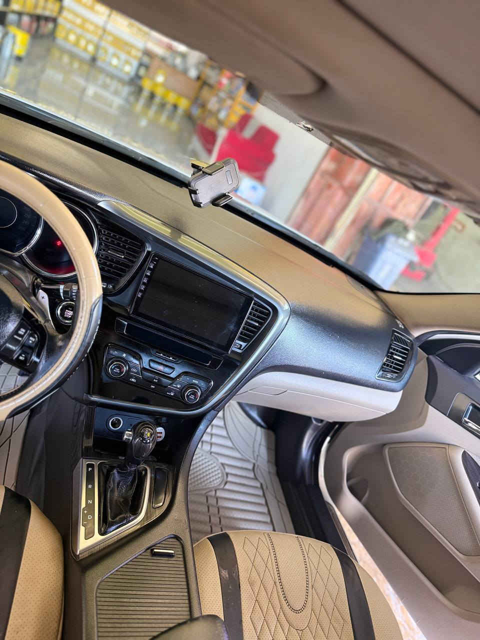 السلام عليكم سياره اوبتما خليجي موديل 12 سياره رقم بغداد سياره احلى من صور سعر 130  واللي يحب يتواصل على  ***********
