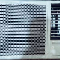 مكيفات نظيفة للبيع  Gree مستخدم موسم سعر ٣٥٠ مع الكارتونة Wadi السعر ١...