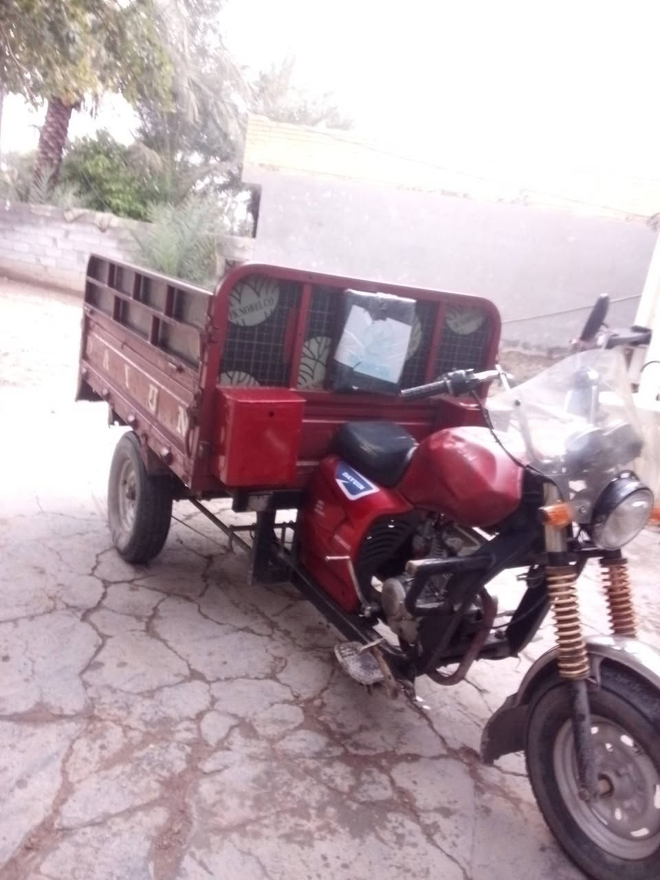 ستوته دايوان فحل موديل 19 اوراق أصولي مكمرك وكامل دخول بصره محرك نضيف ستوته بلاديه ضفيره ولايتات وبك لايت لشاير يمنه يسره شغال ستوته كبل للشغل مكاني واسط الحفريه شراي يتصل ممتواجد خاص *********** السعر 975 الف وبيه مجال حق الجيه
