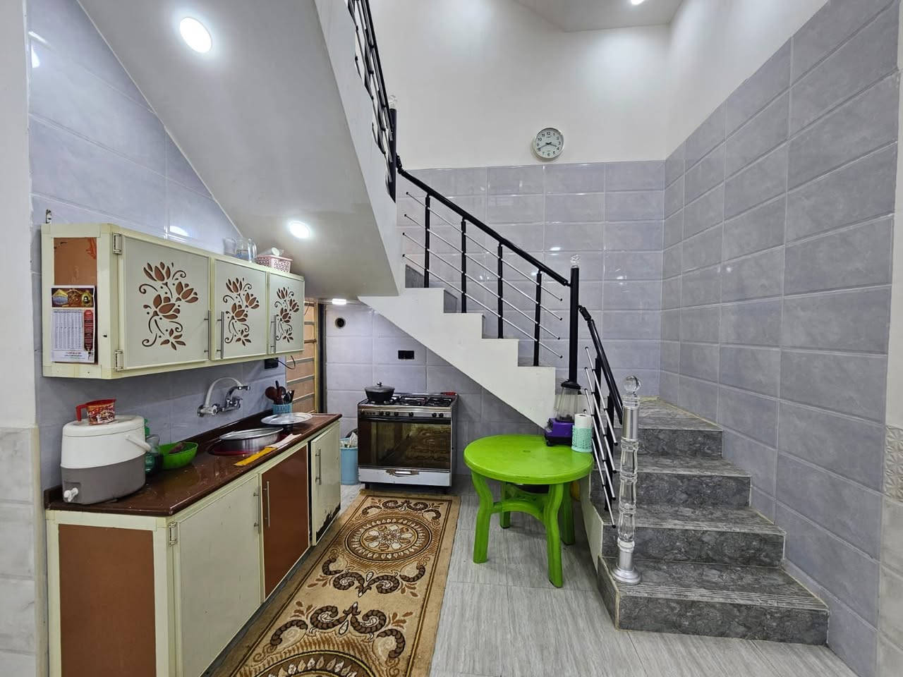 سلام عليكم #للبيع مشتمل 100م مربع ركن على ساحه طابقين3 غرف 2026 يبعد فقط 50م عن التبليط خدماته جديده  #بالخاجية 
سعر جوا السوق شراي يراسلني خاص ويتدلل


**إذا كنت صاحب هذا الإعلان وتريد حذفه لأي سبب، رجاءا أرسل رسالة إلى الدعم الفني**