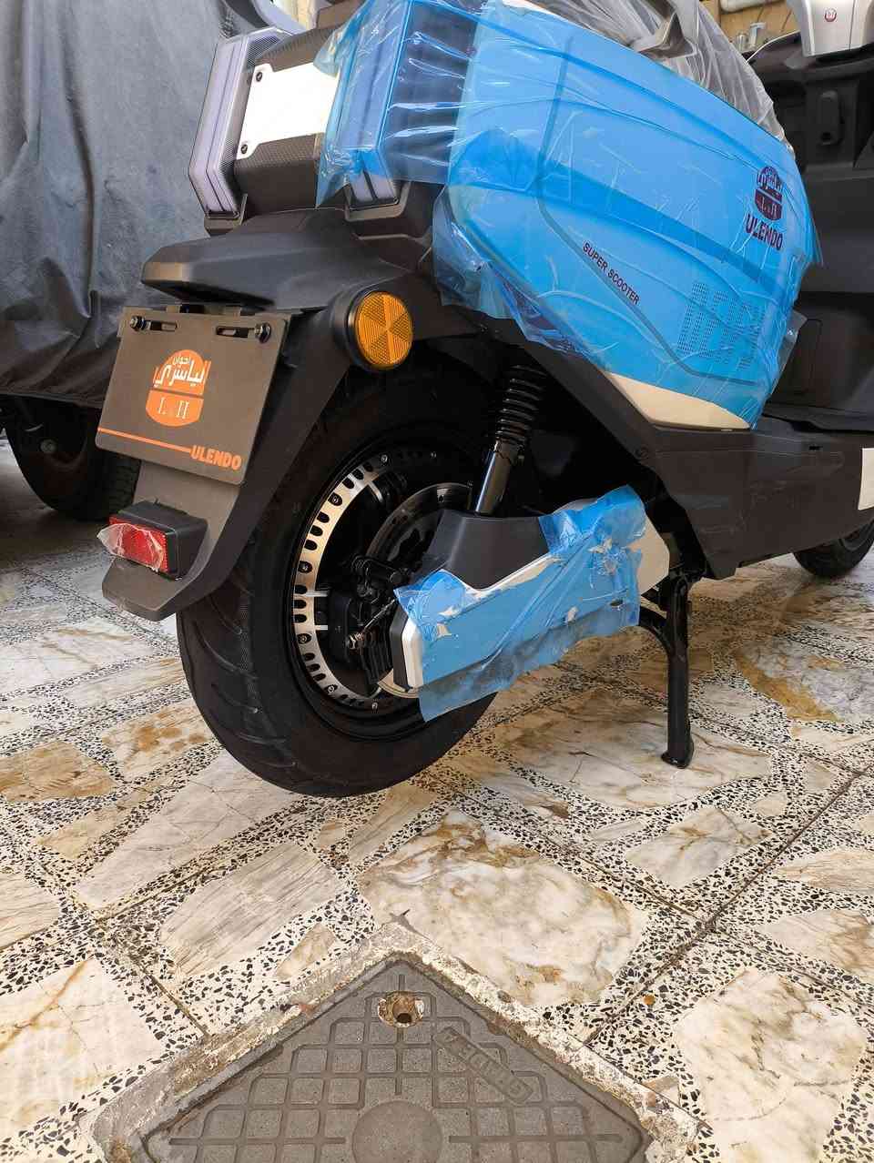 سلام عليكم دراجه شحن الصاعقه صالي اسبوعين من نزلتهة من المعرض وسعرهة مناسب خاص واساب ***********
