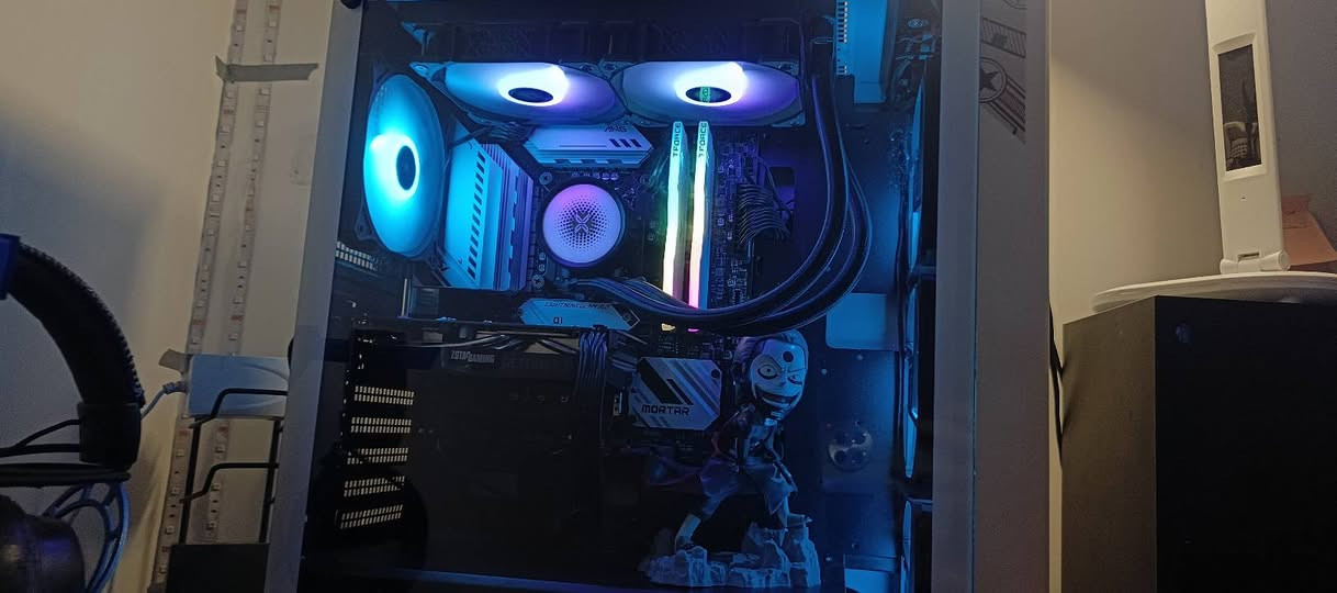 💻 المعالج (CPU): Intel Core i5-11400
أداء ممتاز للألعاب والعمل المكتبي

🧠 الرام (RAM): 16GB DDR4 – 3200MHz
سريع وسلس في تشغيل الألعاب والبرامج

🎮 كرت الشاشة (GPU): NVIDIA GeForce GTX 1660 Super – 6GB
يشغل معظم الألعاب بجودة عالية 1080p

🛠️ اللوحة الأم (Motherboard): MSI B560M
دعم كامل للمكونات الحديثة

❄️ التبريد (Cooling): Water Cooler ZOTAC 240mm

السعر 600 الف و بيه مجال حق الجيه 
العنوان النجف سايدين المطار الجديد 
☢️ ضمان يومين فقط ☢️ اي خلل فني بيه ترجعه اليه و الفحص يكون داخل بيتي 🤍 + كل كراتين القطع موجوده 🤍🤍


**إذا كنت صاحب هذا الإعلان وتريد حذفه لأي سبب، رجاءا أرسل رسالة إلى الدعم الفني**