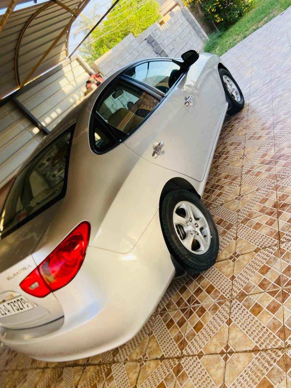 للبيع النتره 

رقمه سليمانيه بسمي سنويه باقيله 5تشهرً وتصقط
بدون ضربه بدون صبغ 

رصعه مابيه صافيه

موديل 20010 

محرك 1600 دكشن عالي 

اربع دسك 

ماشيه 230

تبريد ثلج ويه السويج تدفيه شغاله 

تخم تاير جديد بل كارتون

فحم دكشن ماملعوب بي 

ويل اصلي 16 اصلي

السياره جديده بمعنى الكلمه 

احلا من الصوره شرط 

مال جناي جديده 

 مكان السياره تكريت العلم

السعر السعر 125 وبيه مجال وبيه مجال قليل

 للستفسار ***********
