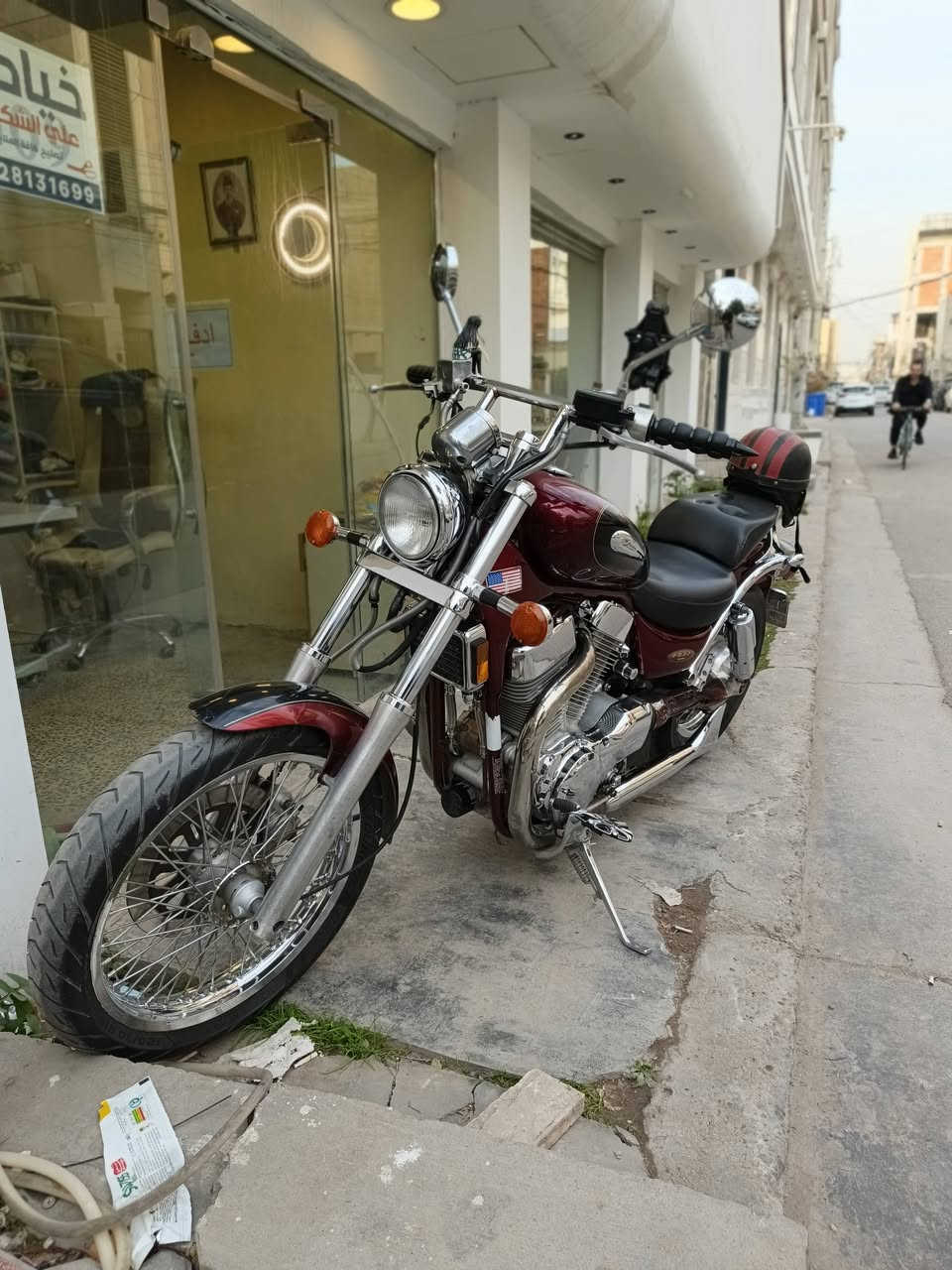 السلام عليكم سزوكي انترودر 1400cc  المكينه ‏موديل 1997 آخر إصدار بالدراجة قطعه وحيده بلعراق الدراجة تجي بنظام جاردن تبريد دهن ماشية 24,000 بريكات ديسكات امامي خلفي الكلج هيدروليك دراجة كهربائياتها كلها شغالة ما بها أي نقص دراجة رقم السنوية باسمي عليها باتري ليثيوم Bs السعر ٢٩ورقه وبيها مجال للطيبين رقم الهاتف ***********
