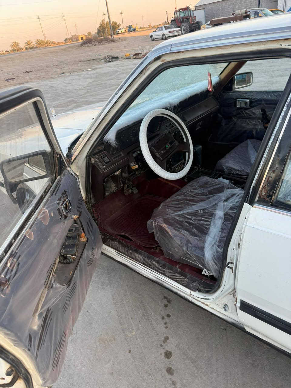 السلام عليكم ورحمة سوبر
موديل 1987
سعر43وبيه مجال للشراي
رقم مثنى  بسمي
محرك أثنين ونص وكير كفاله
تخم تاير  سياره جاهزة
 حداديه جديد 
اتصل الاستفسار أكثر ‏‪***********‬‏
