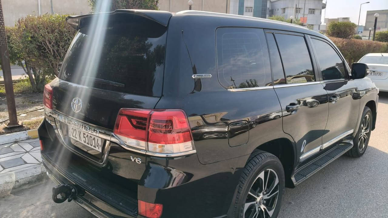 السلام عليكم
السعر 480 وبيه مجال للشراي
***********
***********
لاندكروز بريميه موديل 2018 فول مواصفات 1/1سنويه مجدده رقم نكليزي اربيل السياره مكفوله كفاله عامه من الدعاميه للدعاميه سياره جديده 6 سلندر علمأ السياره مضلله 80% مخوله بالتضليل ماشيه 48 الف حقيقي للبيع او المراوس
