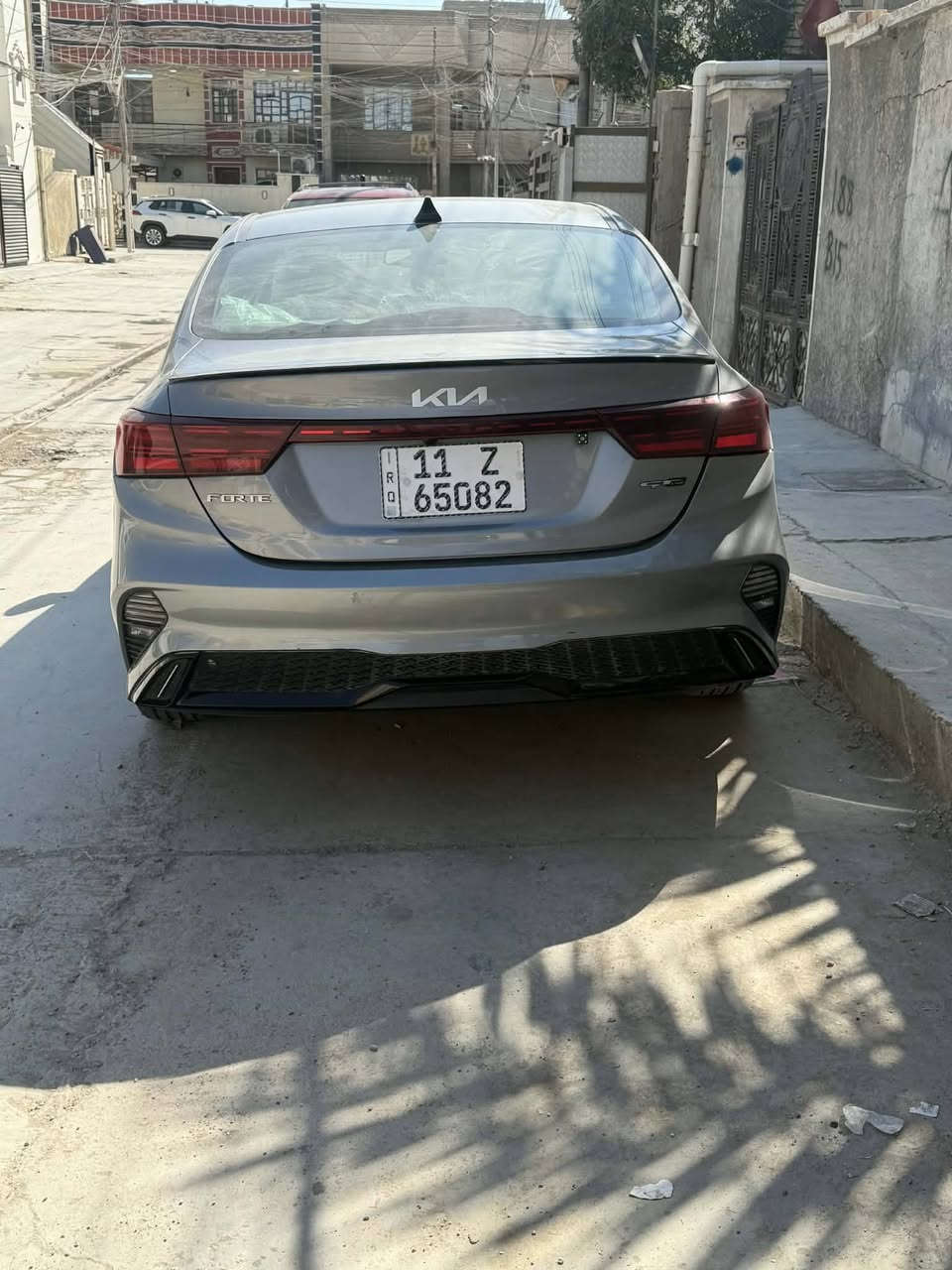 السلام عليكم فورتي جيتي لاين موديل 24 ماشيه حاليا 17 الف كيلو مو ميل حادثه مرفق بالصور بدون دواخل بدون اييراك بدون تبديل جاملغ خلفي نفسه معمر  بغداد باسمي مكانها بغداد جديده عارضها182 وبيها مجال بسيط 
مواصفات بصمه تشغيل عن بعد رادار امامي خلفي جانبي شاير مري مانع تصادم قياده ذاتيه مانع انزلاق اوتو هولد سايد بريك بصمه 
***********
