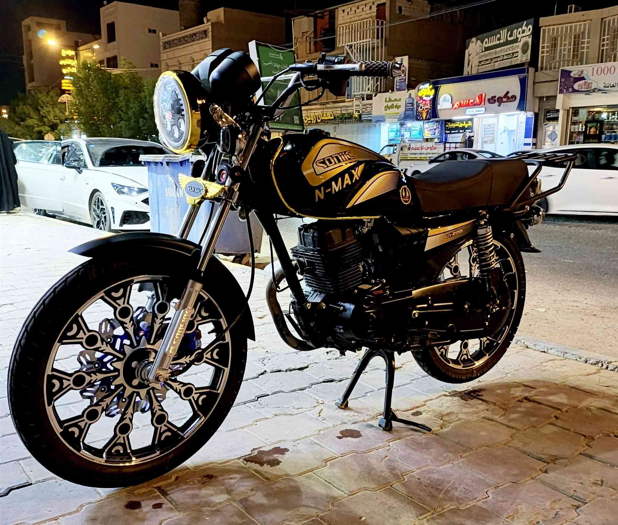 للبيع
دراجه للبيع 
سونك N. MAX
موديل 25
دراجه رقم وسنويه مداور ثاني يوم 
نظيفه اي نقص مابيها دراجه مكفوله 
لون اسود سعر 1850بيها مجال قليل حك الجيه 
مكان نجف ابو صخير خاص مارد 
رقم ***********
